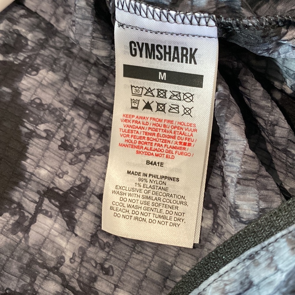 Gymshark Cropped Jacket - Picture 8 of 9